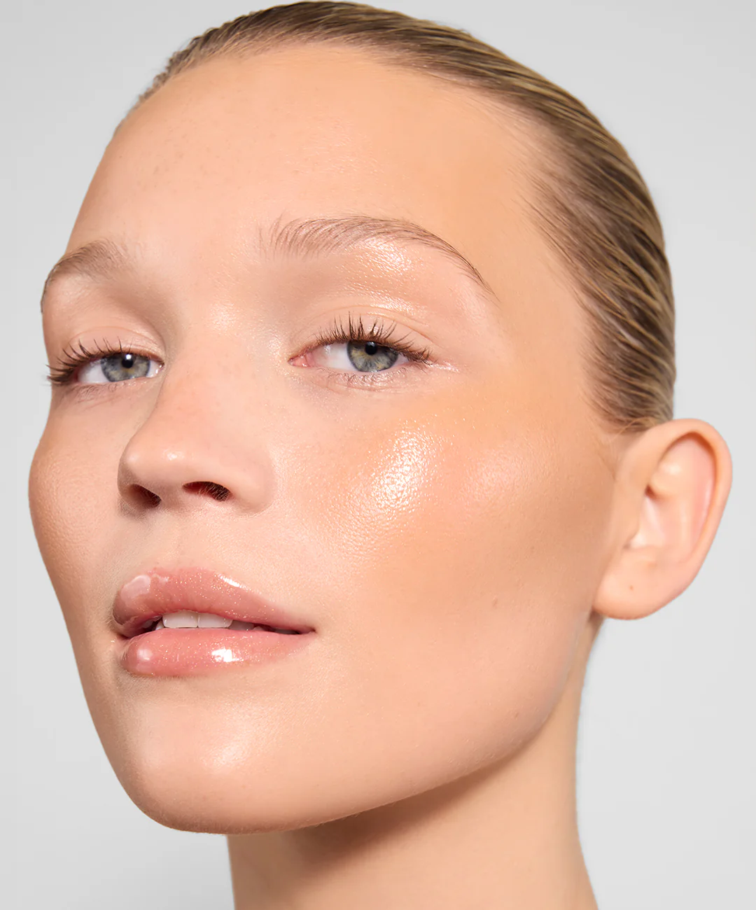 Lip Gloss - Image 44